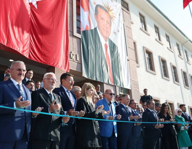 Cumhurbaşkanı Erdoğan, Malatya Valilik binasını açtı